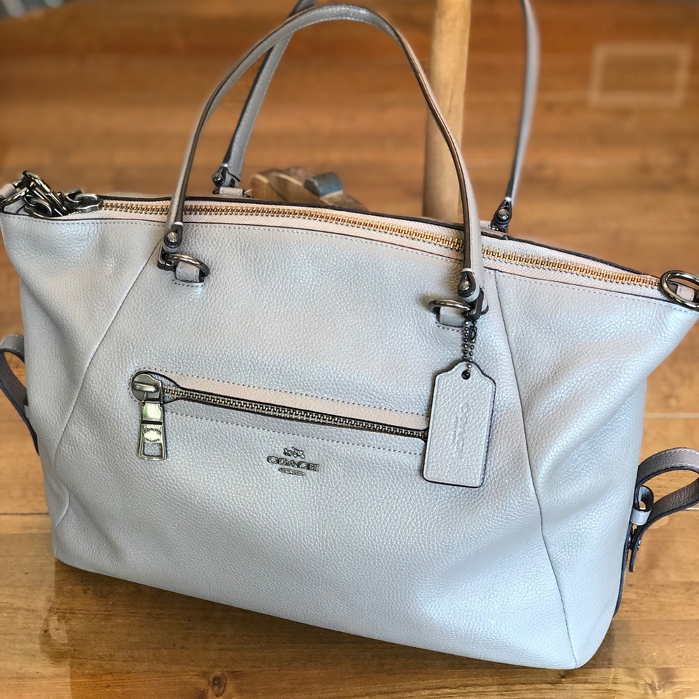 Grey Leather *Coach* Bag, Crossbody or Shoulder